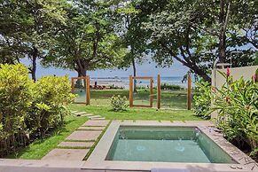 Beachfront Suites by Hotel Capitán Suizo