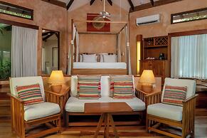 Beachfront Suites by Hotel Capitán Suizo