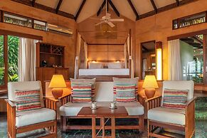 Beachfront Suites by Hotel Capitán Suizo