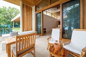 Beachfront Suites by Hotel Capitán Suizo