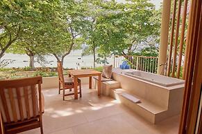 Beachfront Suites by Hotel Capitán Suizo