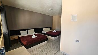 Hotel Ricardo's