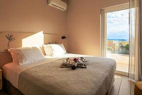 Vakakis Family Luxury Studios
