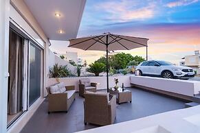 Vakakis Family Luxury Studios