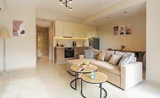 Vakakis Family Luxury Studios 2