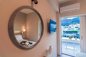 Vakakis Family Luxury Studios 2