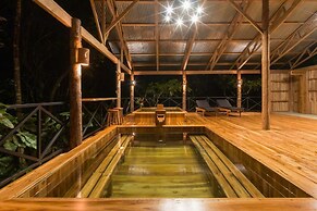 Finca Amistad Cacao Lodge
