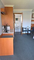 Kingston Ocean View Motel