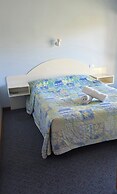 Kingston Ocean View Motel