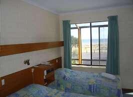 Kingston Ocean View Motel