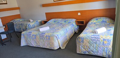 Kingston Ocean View Motel