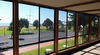 Kingston Ocean View Motel
