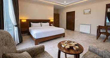 Mount Hayat Hotel
