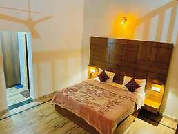 B'NEST By Baan Home Stay