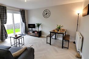 Modern House In Hartlepool With Private Parking