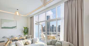 LUX The Dorra Bay Marina View Suite