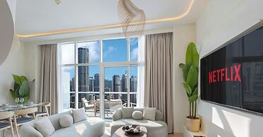 LUX The Dorra Bay Marina View Suite