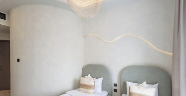 LUX The Dorra Bay Marina View Suite