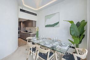 LUX The Dorra Bay Marina View Suite