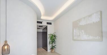LUX The Dorra Bay Marina View Suite