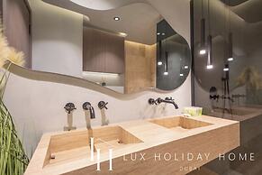 LUX The Dorra Bay Marina View Suite
