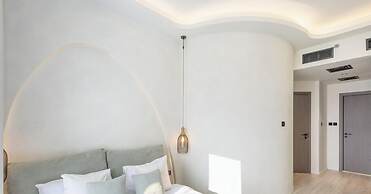 LUX The Dorra Bay Marina View Suite
