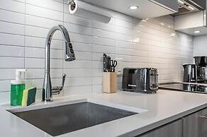 North Suites - Downtown Toronto