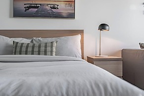 North Suites - Downtown Toronto