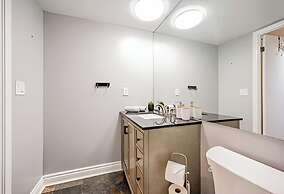 North Suites - Downtown Toronto