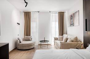 Athenian Heart Suites
