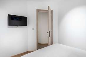 Athenian Heart Suites