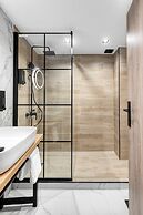 Athenian Heart Suites