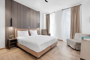 Athenian Heart Suites