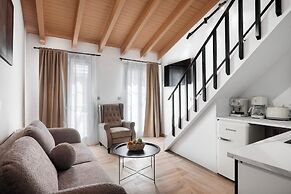 Athenian Heart Suites