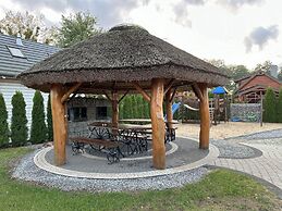 Comfortable Holiday Home, Close to the Lake