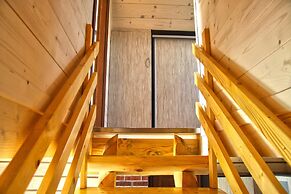 Comfortable Holiday Home, Close to the Lake