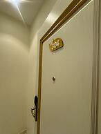 Al Jawhara Suites Serviced Apartments