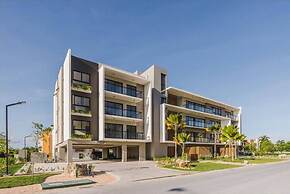 New Exclusive 1BR Condo Capcana With Terrace