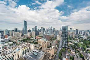 Casa Suites - Downtown Toronto