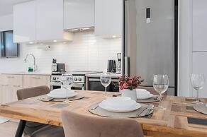 Casa Suites - Downtown Toronto