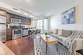 Casa - Toronto Downtown