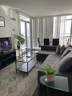 Casa - Toronto Downtown