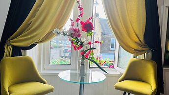3 Bedrooms Apartment Self Check In Free Parking