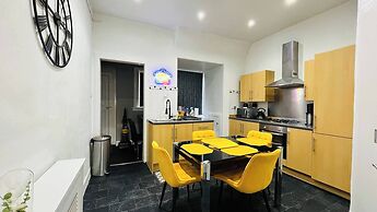3 Bedrooms Apartment Self Check In Free Parking