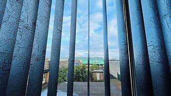 3 Bedrooms Apartment Self Check In Free Parking