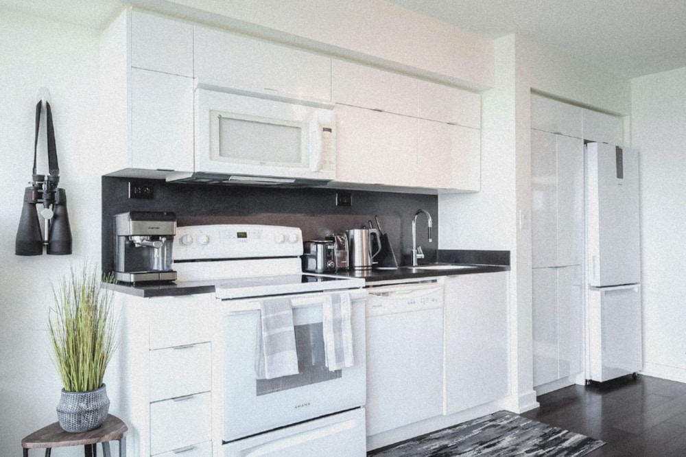 City Luxe Suites