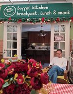 Parabonhaus Kopitiam - Bed & Breakfast
