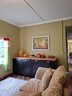 Parabonhaus Kopitiam - Bed & Breakfast
