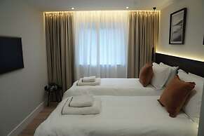 1st Floor Luxury 2-bed Apt, Sleeps 6