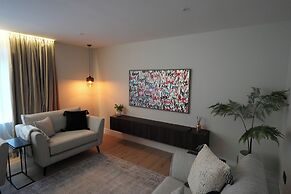 1st Floor Luxury 2-bed Apt, Sleeps 6